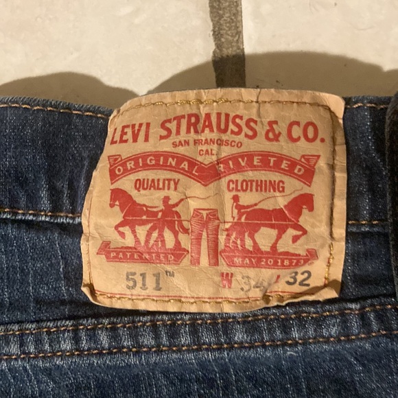 Levi’s 511 Dark Wash Jeans - Picture 2 of 6